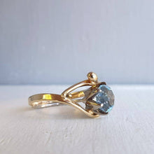 Load image into Gallery viewer, Unique Blue spinel 9ct yellow gold ring
