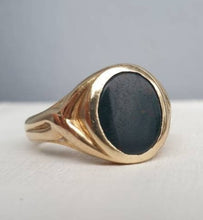 Load image into Gallery viewer, Vintage Bloodstone Signet ring 9ct