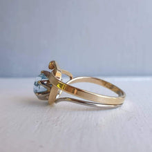 Load image into Gallery viewer, Unique Blue spinel 9ct yellow gold ring