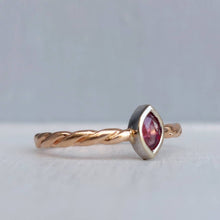 Load image into Gallery viewer, Vintage Ruby twist ring 9ct yellow and white gold