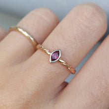 Load image into Gallery viewer, Vintage Ruby twist ring 9ct yellow and white gold