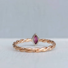 Load image into Gallery viewer, Vintage Ruby twist ring 9ct yellow and white gold