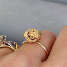 Load image into Gallery viewer, Vintage 18ct yellow gold knot ring or lovers knot