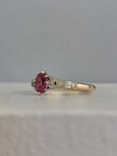 Load image into Gallery viewer, 1930s pink tourmaline ring 9ct gold
