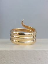 Load image into Gallery viewer, Sssseriously stunning statement serpent ring 14ct yellow gold
