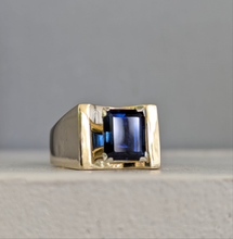 Load image into Gallery viewer, Vivid Natural blue Australian sapphire in vintage 9ct yellow gold
