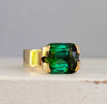 Load image into Gallery viewer, Architectural minimalist Tourmaline ring 9ct yellow gold
