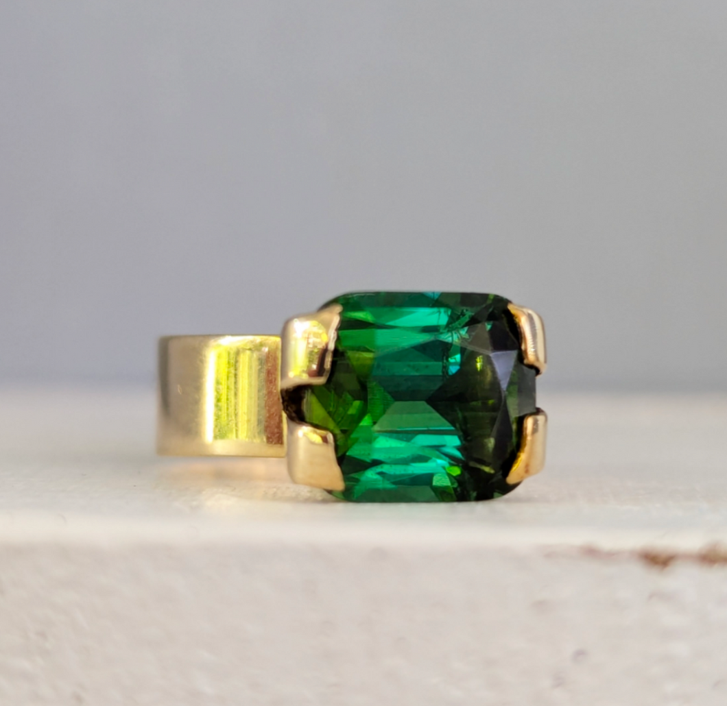 Architectural minimalist Tourmaline ring 9ct yellow gold