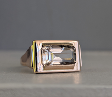 Load image into Gallery viewer, German Peach topaz East West 1930s 8ct
