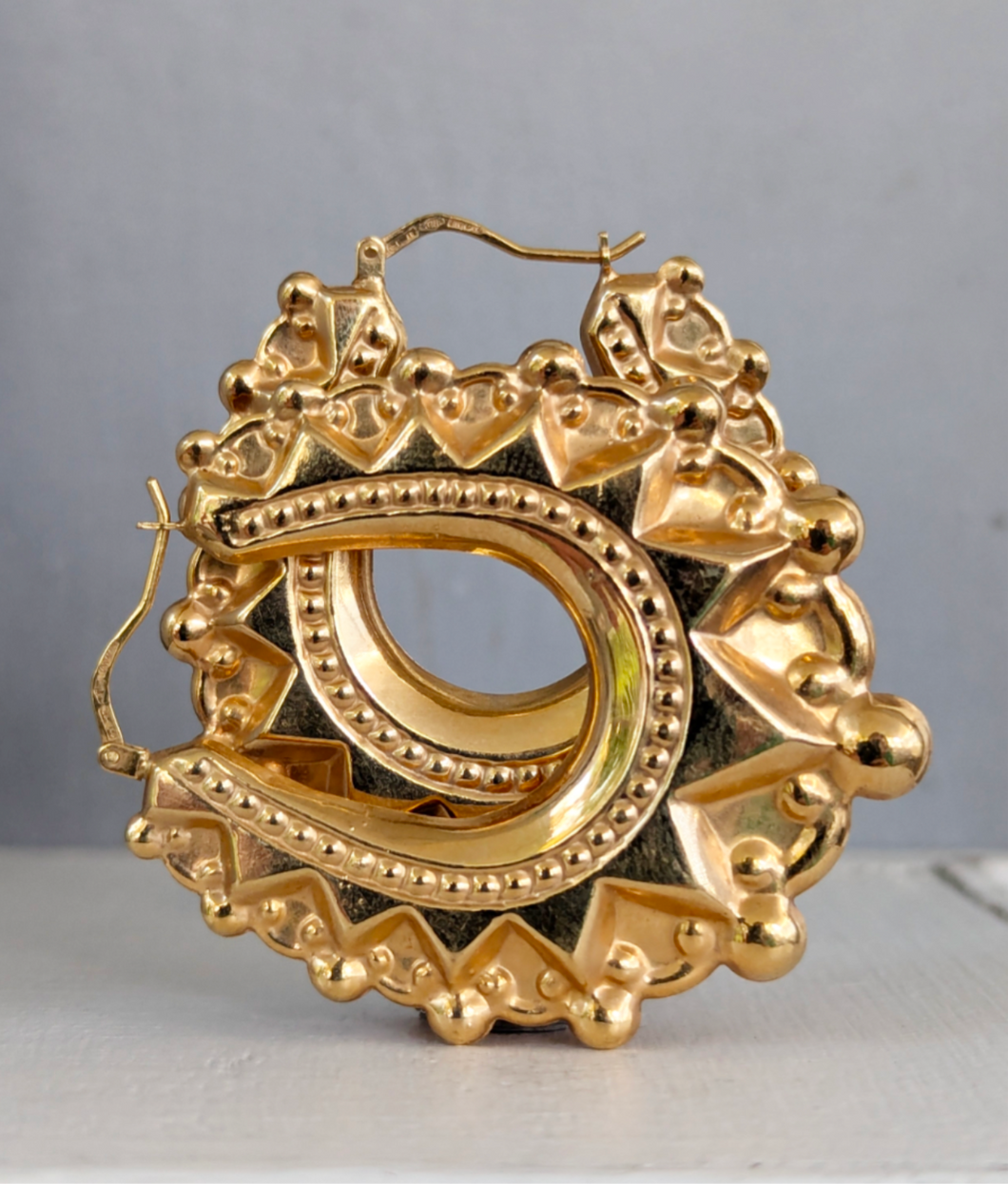 Vintage Unoaerre Italian Geometric hoops 9ct yellow gold.