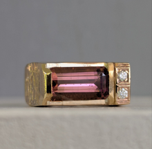 Load image into Gallery viewer, Pink tourmaline &amp; diamond brutalist signet in 9ct yellow gold
