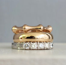 Load image into Gallery viewer, Heavy Antique Australian band 18ct yellow gold
