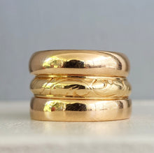 Load image into Gallery viewer, Heavy Antique Australian band 18ct yellow gold
