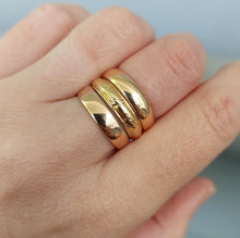 Load image into Gallery viewer, Heavy Antique Australian band 18ct yellow gold
