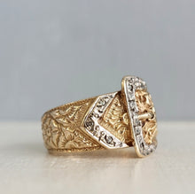 Load image into Gallery viewer, Vintage Engraved Diamond buckle ring 9ct
