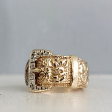 Load image into Gallery viewer, Vintage Engraved Diamond buckle ring 9ct
