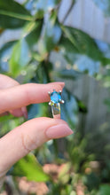 Load and play video in Gallery viewer, Stunning vintage blue zirocon sterling silver ring 925

