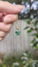 Load and play video in Gallery viewer, Bright lagoon Green Tourmaline pendant 9ct
