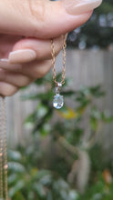 Load and play video in Gallery viewer, Ocean pool vintage aquamarine pendant 9ct white gold
