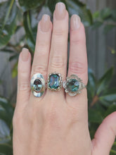 Load and play video in Gallery viewer, Green spinel flower wirework ring mid century silver
