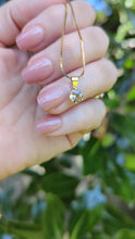 Load and play video in Gallery viewer, Champagne Harts Ranges zircon pendant in 9ct yellow gold
