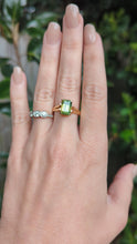 Load and play video in Gallery viewer, Huge 4.79ct Australian Parti sapphire in heavy 18ct yellow gold
