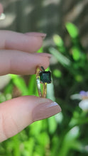 Load and play video in Gallery viewer, Vintage forest Green tourmaline in 9ct yellow gold setting.
