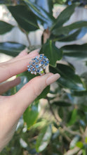 Load and play video in Gallery viewer, Vintage Australian sapphire spray ring in sterling silver c1970s
