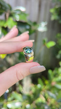 Load and play video in Gallery viewer, Glowing 2.05ct Australian parti sapphire &amp; diamond 9ct band c1980s
