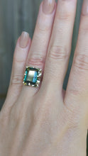 Load and play video in Gallery viewer, Vintage Buttercup green spinel ring in sterling silver
