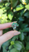 Load and play video in Gallery viewer, Vintage c1970s emerald cluster ring in silver.
