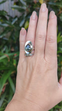 Load and play video in Gallery viewer, Shield maiden mid century green spinel ring in silver
