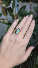 Load and play video in Gallery viewer, Vintage 1970s Brutalist tourmaline ring 9ct yellow gold
