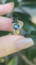 Load and play video in Gallery viewer, Incredible Vintage Australian Parti Sapphire ring 14ct yellow gold
