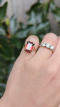 Load and play video in Gallery viewer, Vivid natural zircon in 9ct yellow gold vintage ring
