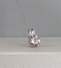Load image into Gallery viewer, Fairy Floss tourmaline in vintage silver 925
