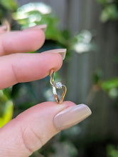 Load image into Gallery viewer, Dainty diamond bypass swirl c1980s 9ct yellow gold
