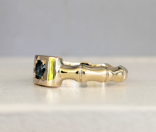 Load image into Gallery viewer, Teal sapphire bamboo signet 9ct yellow gold
