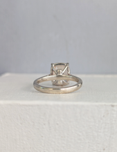 Load image into Gallery viewer, Golden topaz and diamonds in vintage silver 925
