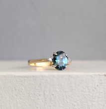 Load image into Gallery viewer, Tantalising parti sapphire &amp; diamonds in 18ct yellow gold c1970s ring
