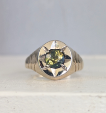 Load image into Gallery viewer, The Wattle Star ⭐ 9ct yellow white gold Parti sapphire star signet

