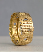 Load image into Gallery viewer, Authentic Andrew Grima 'Sticks &amp; Stones' ring 18ct yellow gold c1976
