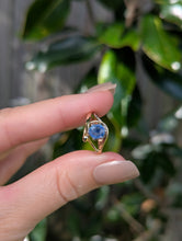 Load image into Gallery viewer, Sri Lankan sapphire in handmade 9ct yellow and white gold setting c1980s
