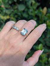 Load image into Gallery viewer, Serene bright pale blue aquamarine ring in 9ct yellow gold c1960s Birmighham
