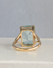 Load image into Gallery viewer, Vintage aquamarine cocktail ring c1960s in 9ct yellow gold.
