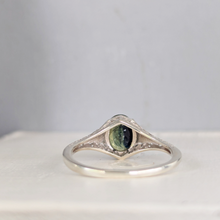 Load image into Gallery viewer, Vintage Parti sapphire in silver filigree ring
