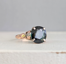 Load image into Gallery viewer, Art Deco parti sapphire 9ct gold
