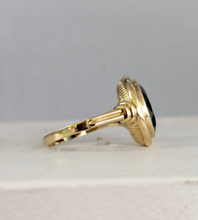 Load image into Gallery viewer, Vintage German green Spinel 8ct yellow gold
