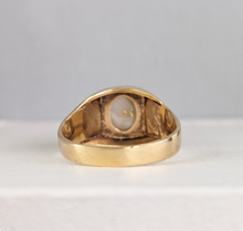 Load image into Gallery viewer, Eureka Vintage Australian gold bearing quartz ring 9ct yellow gold
