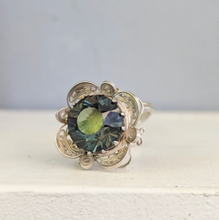 Load image into Gallery viewer, Green spinel flower wirework ring mid century silver
